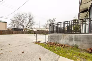 737 E Main St, Turlock, CA 95380 - Photo 5