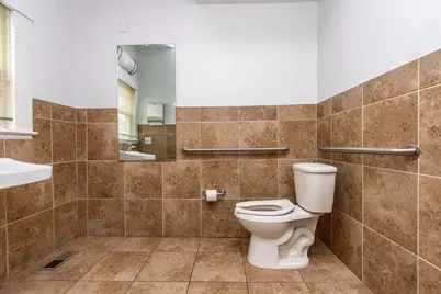 737 E Main Street, Turlock, CA 95380 - Photo 23