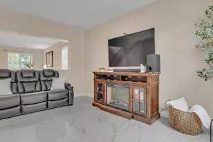 126 Jersey Ln, Patterson, CA 95363 - Photo 11