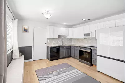 8751 Torrey Way, Elk Grove, CA 95624 - Photo 11