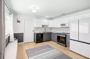 8751 Torrey Way, Elk Grove, CA 95624 - Photo 11