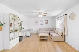 8751 Torrey Way, Elk Grove, CA 95624 - Photo 7