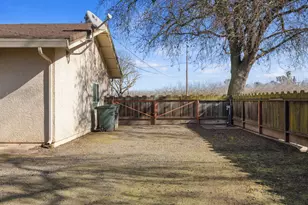 24836 Arthur Rd, Escalon, CA 95320 - Photo 43