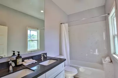 2104 9th Street, Sacramento, CA 95818 - Photo 7