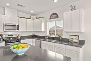 5064 Star Dance Cir, Roseville, CA 95747 - Photo 13