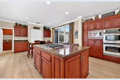 2090 Roy Ranch Way, Plumas Lake, CA 95961 - Photo 27