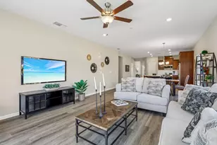 9116 Hensley Wy, Elk Grove, CA 95758 - Photo 11