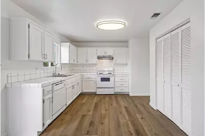 125 Ford Road, Sacramento, CA 95838 - Photo 9