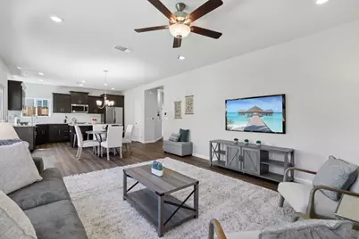 9136 Hensley Way, Elk Grove, CA 95758 - Photo 3