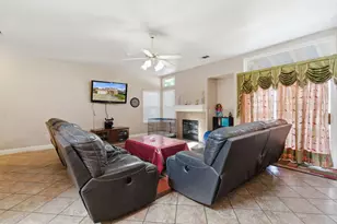 2147 Sorrel Dr, Turlock, CA 95380 - Photo 9