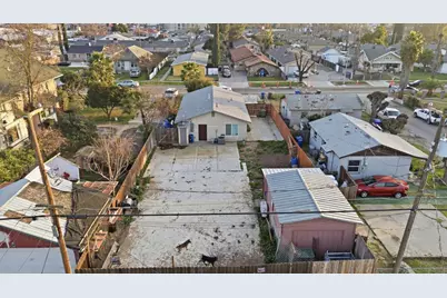 243 Angelus St, Turlock, CA 95380 - Photo 23