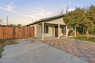 243 Angelus St, Turlock, CA 95380 - Photo 25