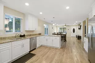 243 Angelus St, Turlock, CA 95380 - Photo 9