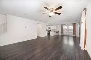 9 Captains Gate Pl, Sacramento, CA 95835 - Photo 5