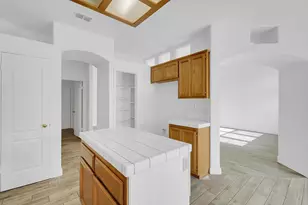 2004 Falls Dr, Yuba City, CA 95993 - Photo 23