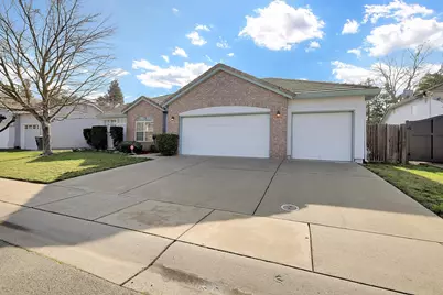 2004 Falls Dr, Yuba City, CA 95993 - Photo 3