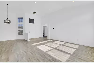 2004 Falls Dr, Yuba City, CA 95993 - Photo 7