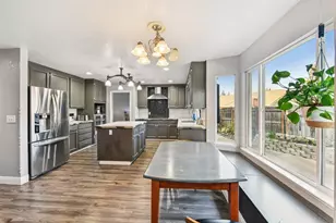 9764 Angel Ct, Stockton, CA 95209 - Photo 17