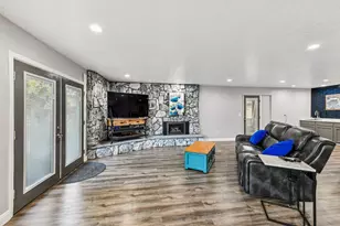 9764 Angel Ct, Stockton, CA 95209 - Photo 15