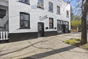 1913 6th St, Sacramento, CA 95811 - Photo 3