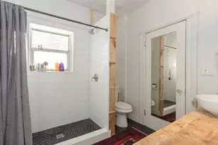 1913 6th St, Sacramento, CA 95811 - Photo 11