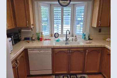 7407 Sunborough Lane, Sacramento, CA 95828 - Photo 7