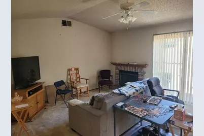 7407 Sunborough Lane, Sacramento, CA 95828 - Photo 11