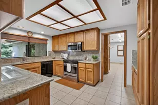 14 Rose River Ct, Sacramento, CA 95831 - Photo 11