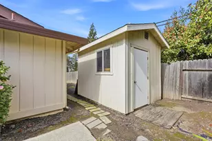 5800 Shelldrake Ct, Fair Oaks, CA 95628 - Photo 43