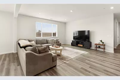 1725 Harry Lorenzo Avenue, Woodland, CA 95776 - Photo 37