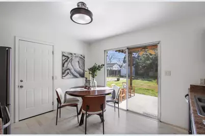 2408 Roslyn Way, Sacramento, CA 95864 - Photo 15