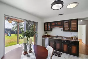 2408 Roslyn Way, Sacramento, CA 95864 - Photo 13