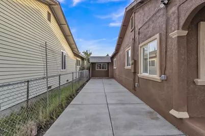 2360 Finland Avenue, Stockton, CA 95205 - Photo 9