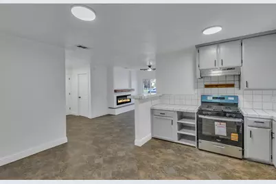 2360 Finland Avenue, Stockton, CA 95205 - Photo 19