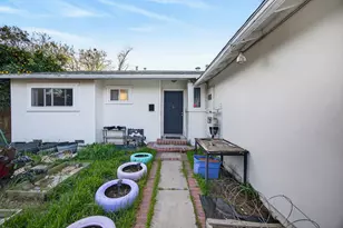 7518 Bowen Cir, Sacramento, CA 95822 - Photo 21