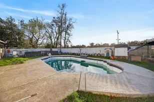 7518 Bowen Cir, Sacramento, CA 95822 - Photo 17