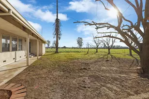 24257 N Pearl Rd, Acampo, CA 95220 - Photo 13