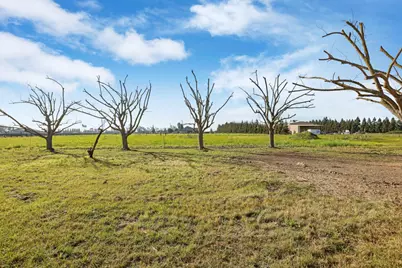 24257 N Pearl Road, Acampo, CA 95220 - Photo 15