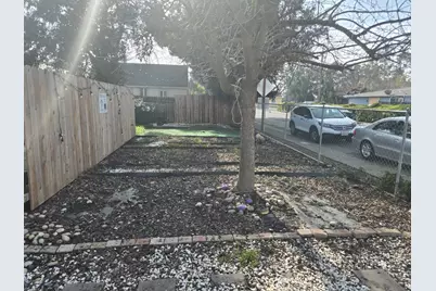 5765 Nina Way, Sacramento, CA 95824 - Photo 15