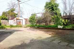 6109 Laurine Way, Sacramento, CA 95824 - Photo 17