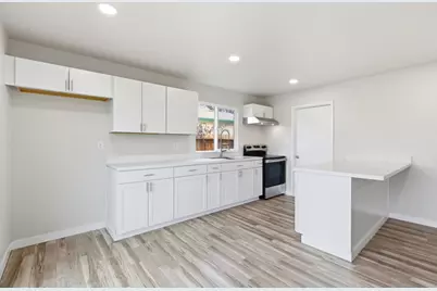 1025 Fish Drive, Modesto, CA 95351 - Photo 5