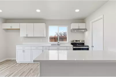 1025 Fish Drive, Modesto, CA 95351 - Photo 11