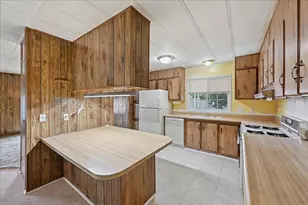 Hibiscus Ave, Sacramento, CA 95828 - Photo 13