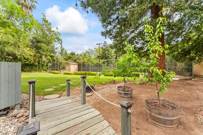 2230 Hillcrest Way, Carmichael, CA 95608 - Photo 49