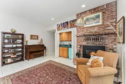 2230 Hillcrest Way, Carmichael, CA 95608 - Photo 9