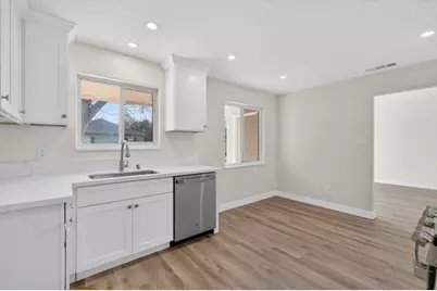 3807 32nd Avenue, Sacramento, CA 95824 - Photo 7