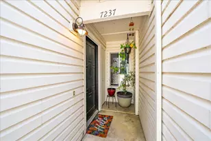 7237 Cinnamon Cir, Citrus Heights, CA 95621 - Photo 3