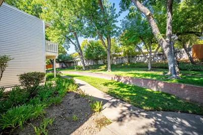 7237 Cinnamon Circle, Citrus Heights, CA 95621 - Photo 37
