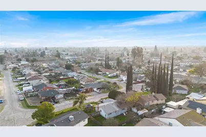 7316 Edythe Circle, Winton, CA 95388 - Photo 13