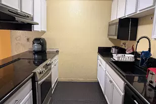 7129 Kelley Dr, Stockton, CA 95207 - Photo 9